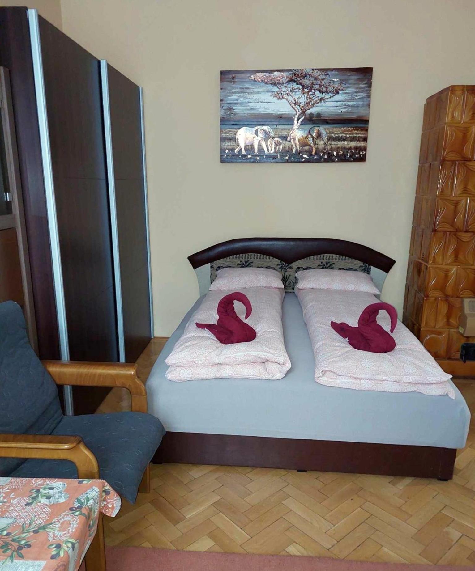 Belvarosi Erdesz-Lak Sopron Bagian luar foto